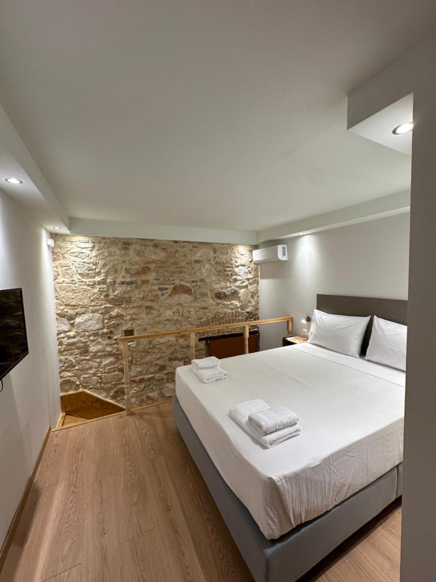 Q Rocco Apartments, Corfu Town Екстер'єр фото