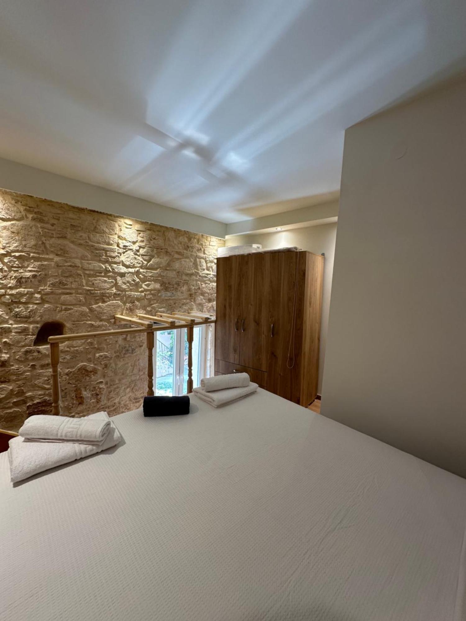 Q Rocco Apartments, Corfu Town Екстер'єр фото