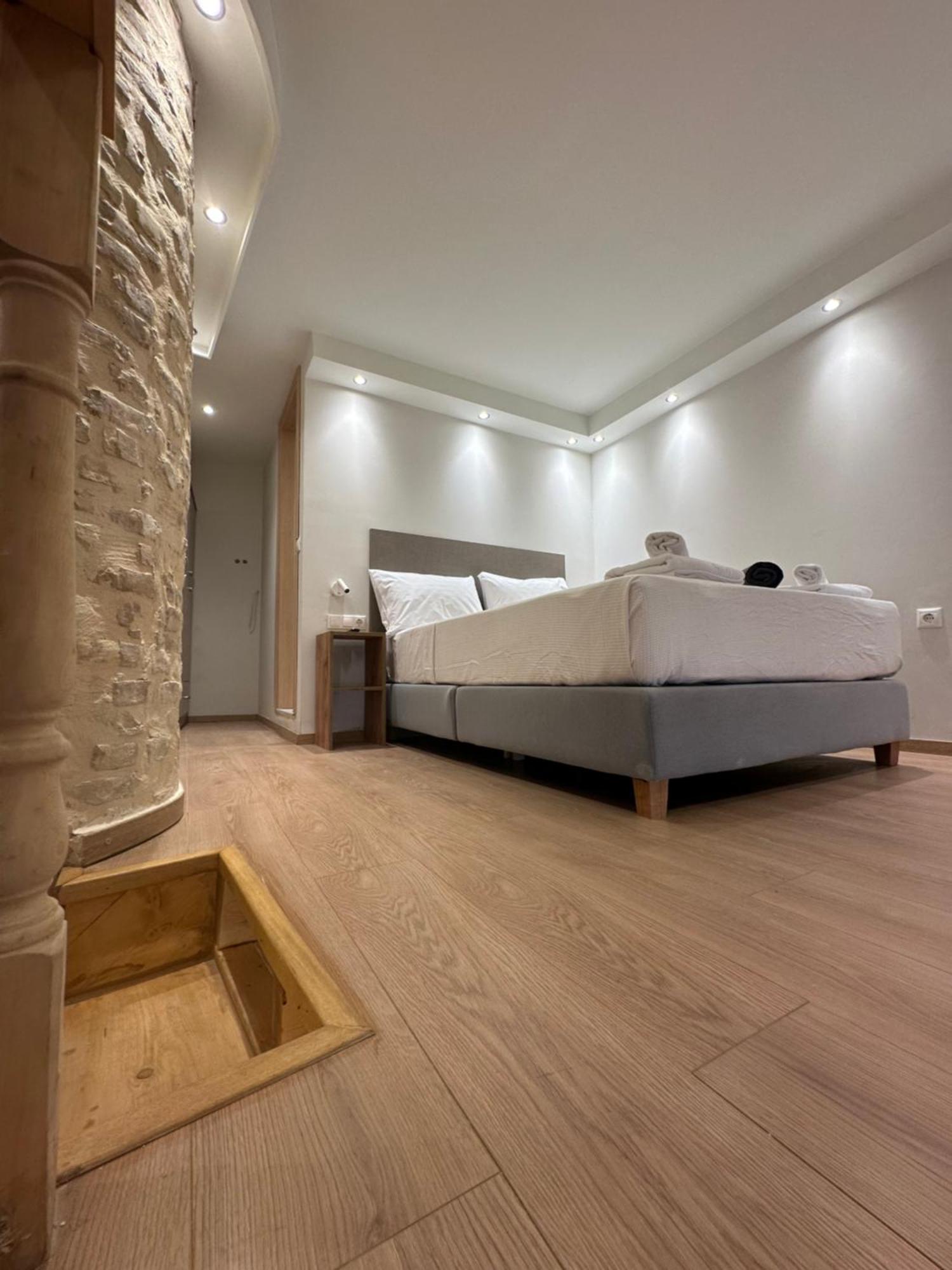 Q Rocco Apartments, Corfu Town Екстер'єр фото